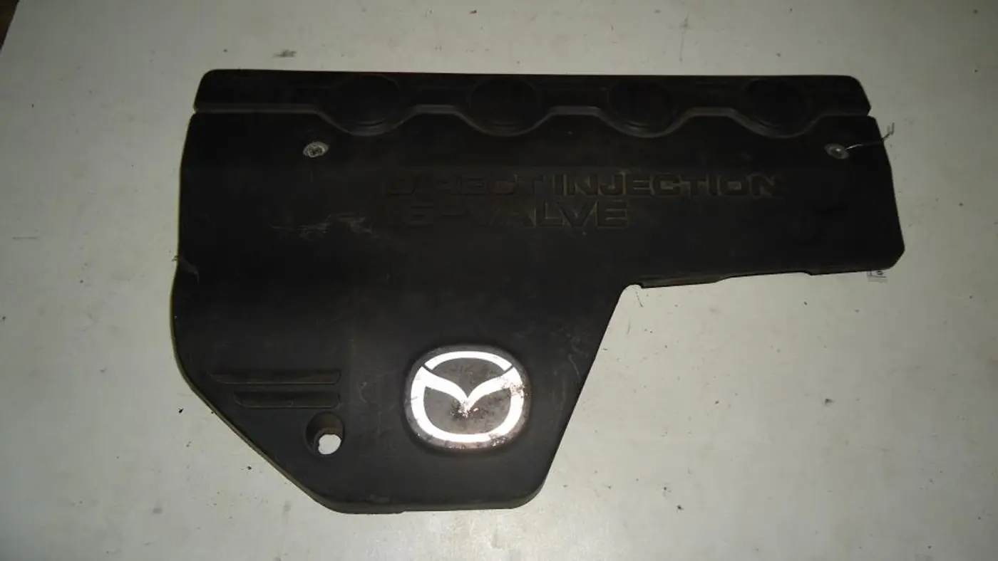 Декоративная крышка двигателя  к Mazda 323 2001
