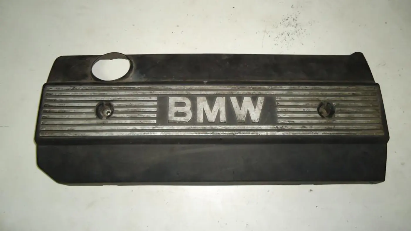 Декоративная крышка двигателя  к BMW 5 1990