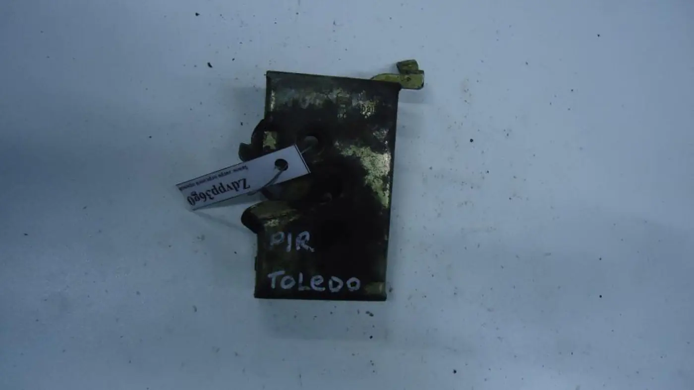 Замок двери передней правой к SEAT Toledo 1993