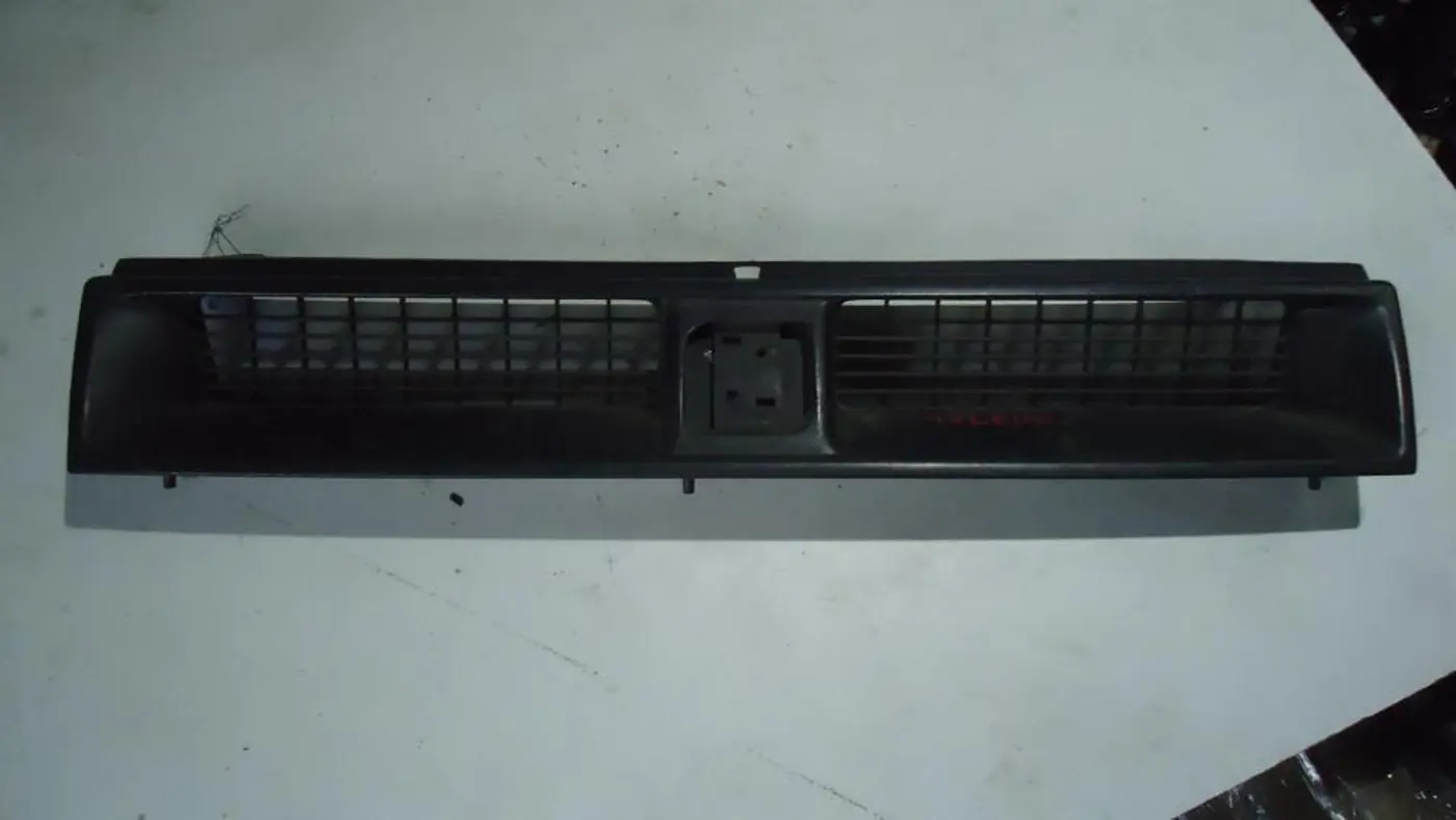 Решетка радиатора к SEAT Toledo 1993