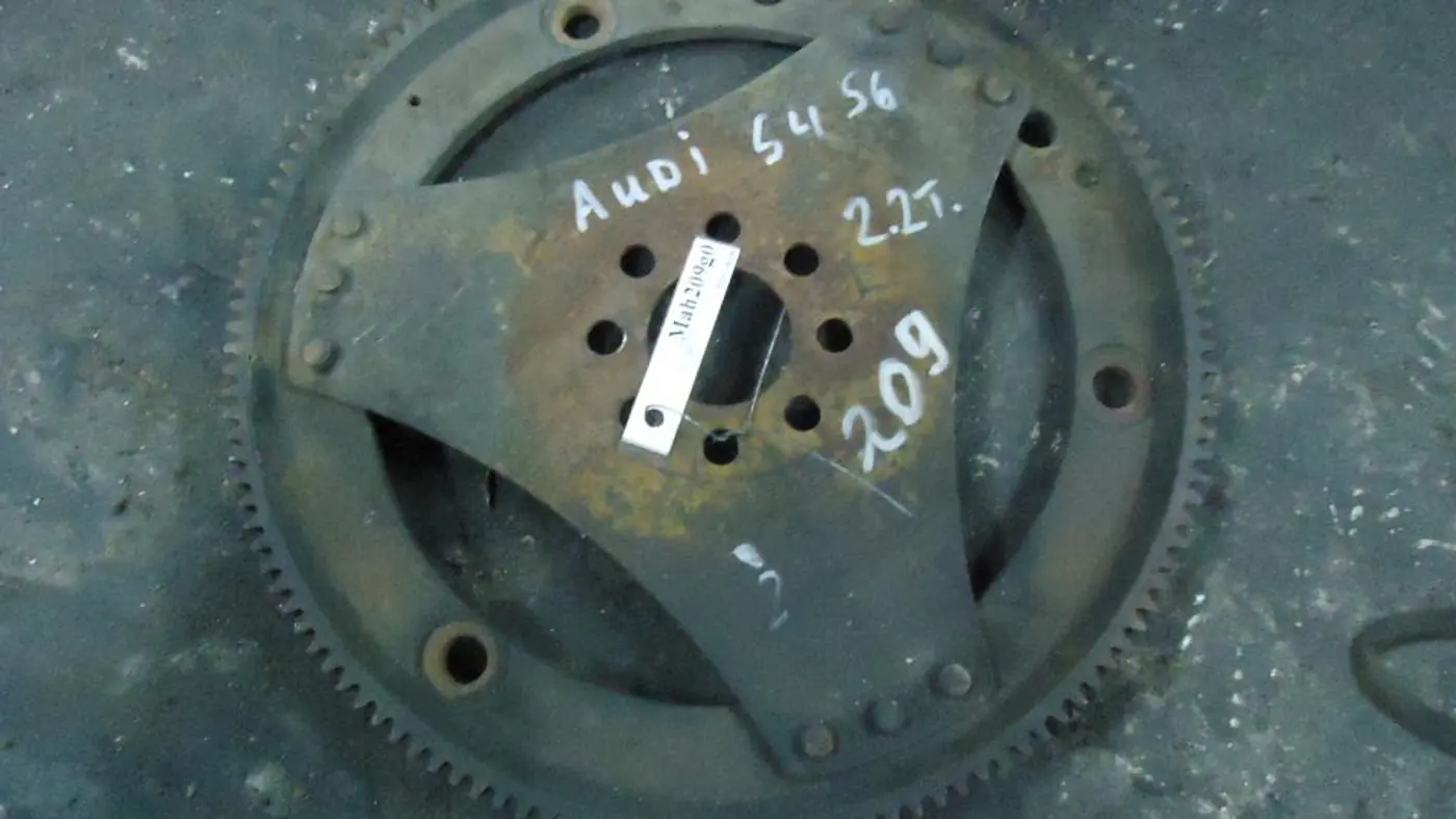 Маховик к Audi 100 1992