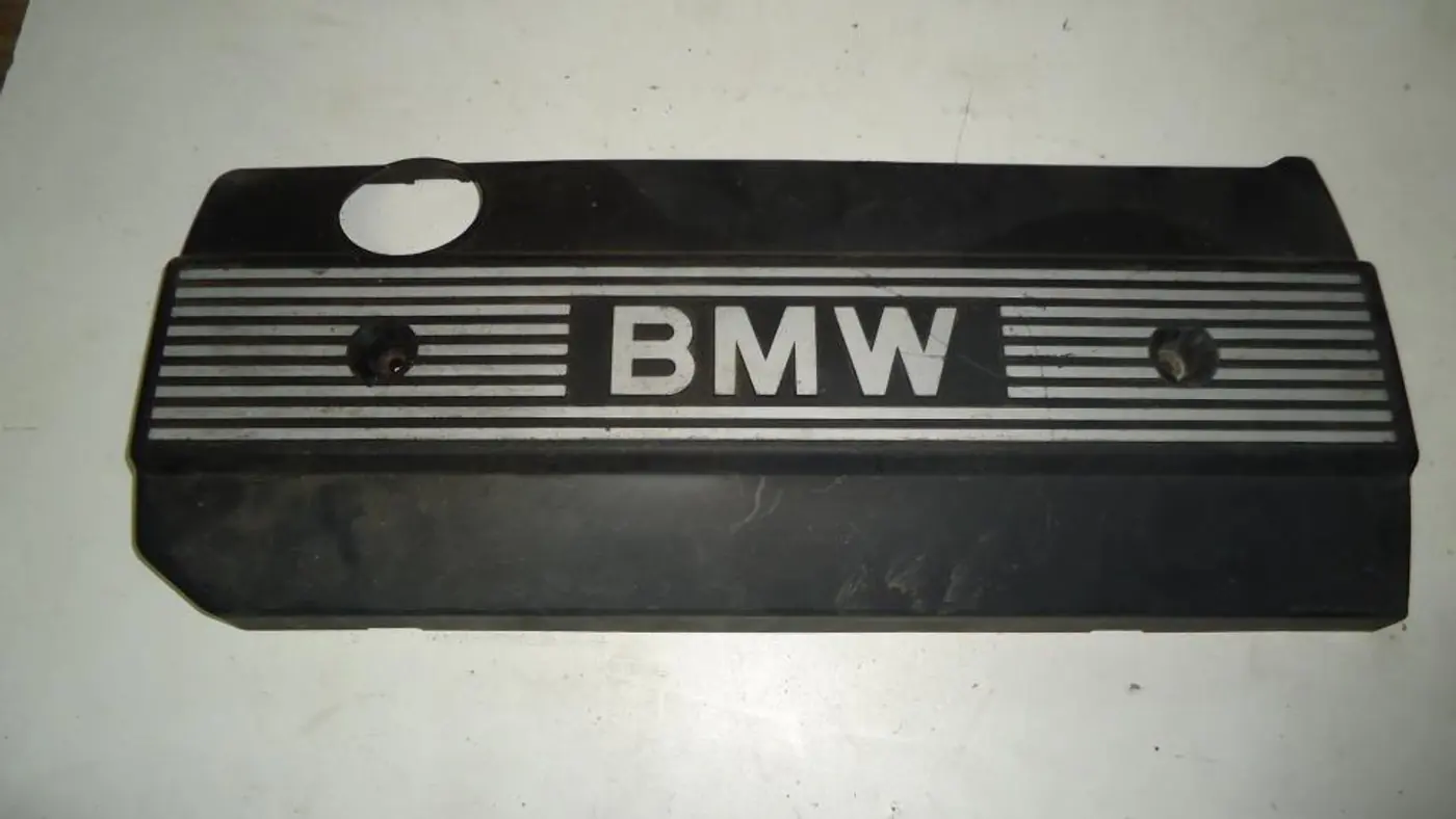 Декоративная крышка двигателя  к BMW 5 1991