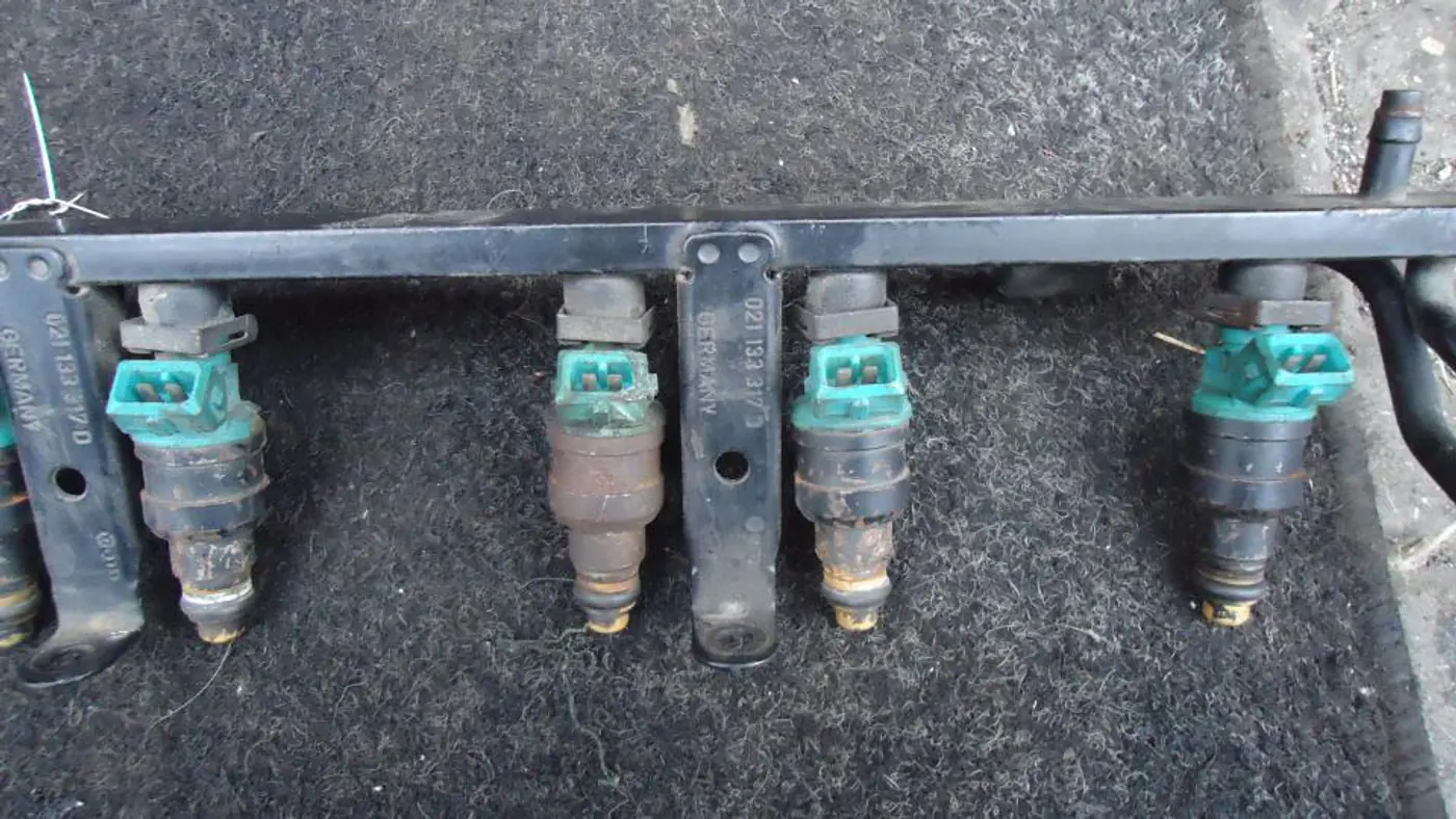 Форсунка к Volkswagen Passat 1993