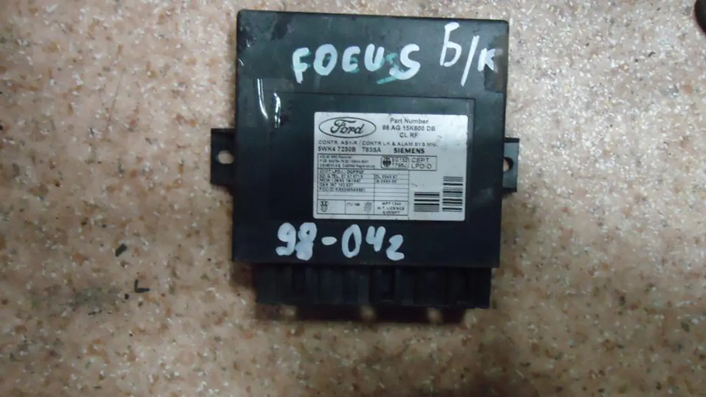 Блок комфорта к Ford Focus 2000