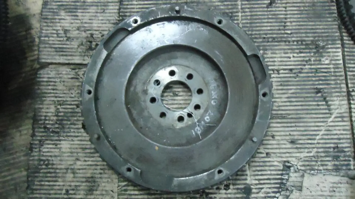 Маховик к Peugeot 406 2000