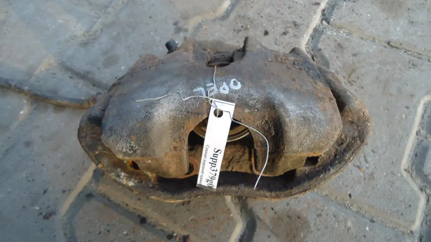 Суппорт передний правый к Opel Omega 1997