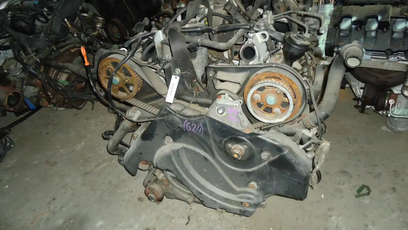 Двигатель к Audi A4 2002
