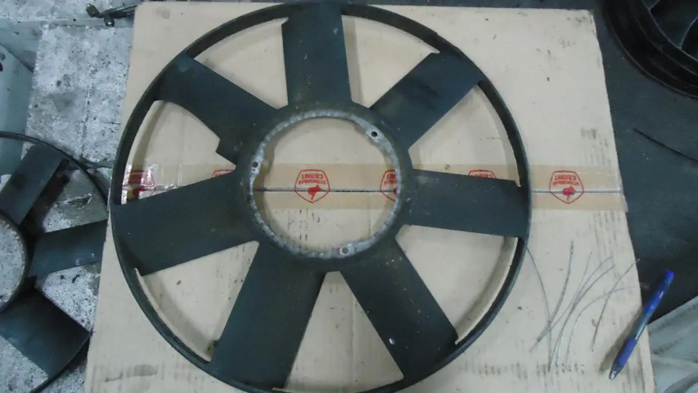Крыльчатка вентилятора (лопасти) к BMW 5 1997