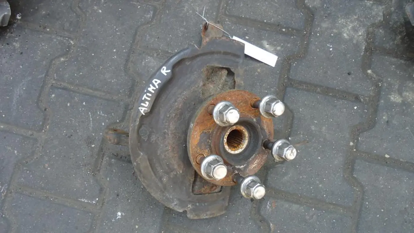 Ступица передняя правая к Nissan Altima 2002