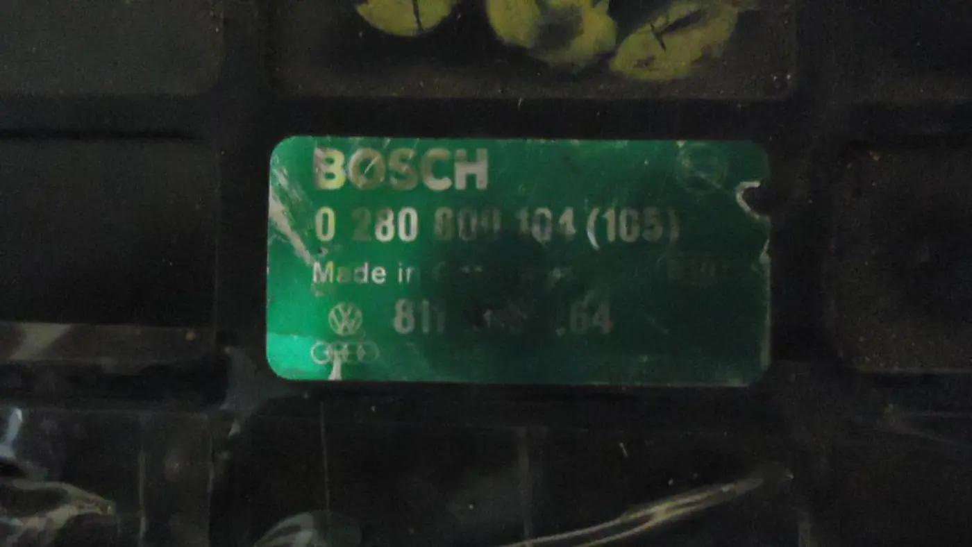 Блок управления двигателем к Audi 80 1989