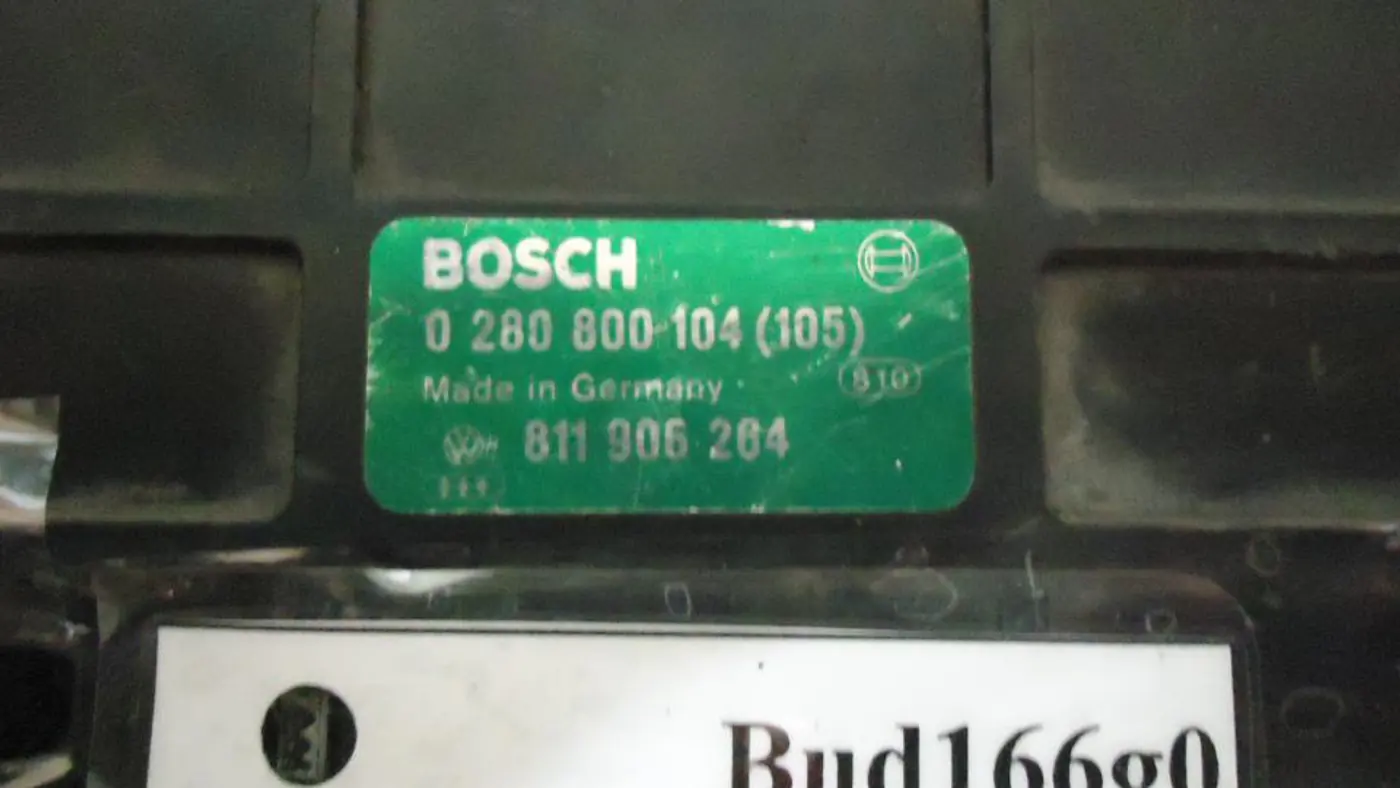 Блок управления двигателем к Audi 80 1989