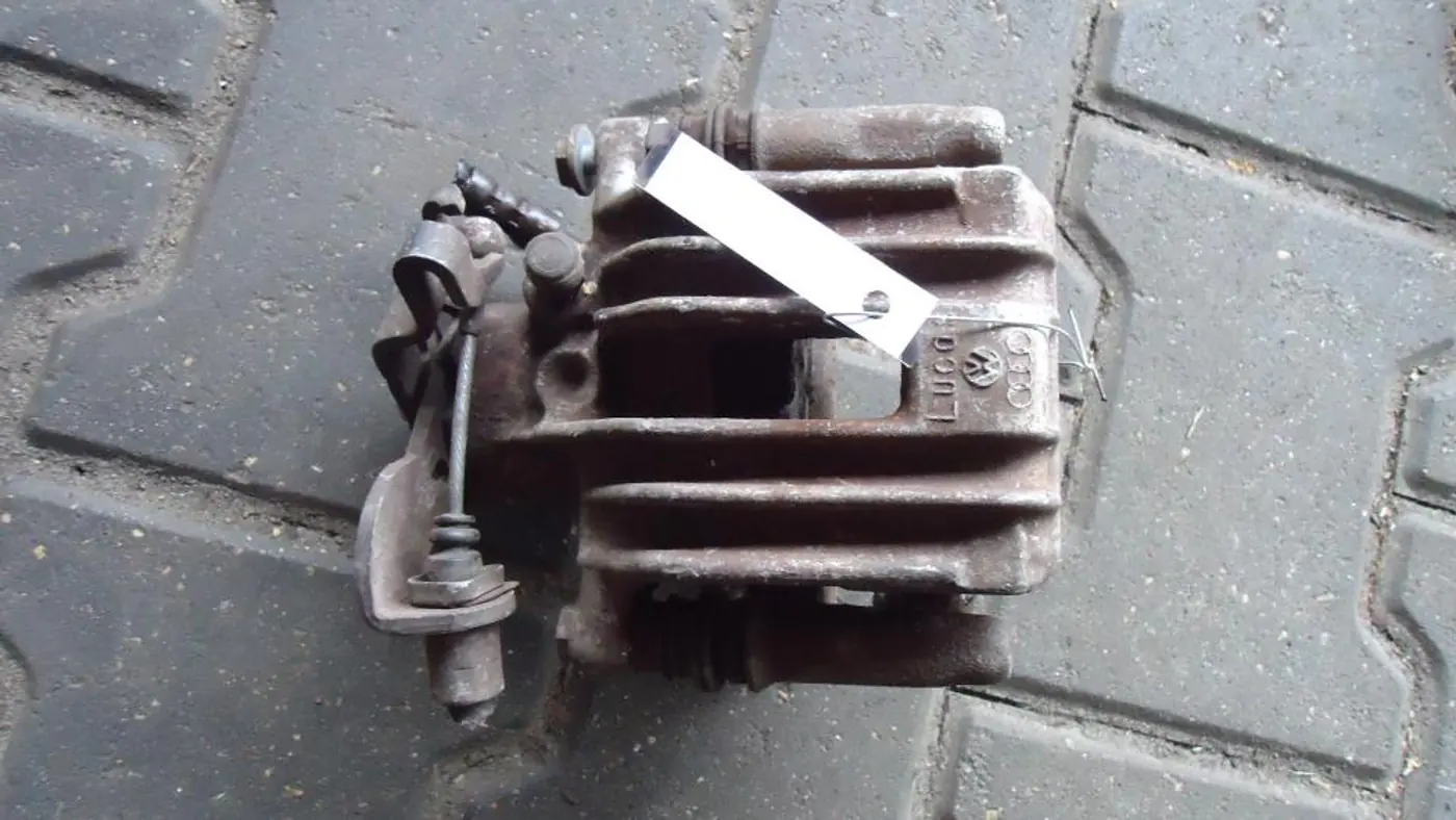 Суппорт задний правый к Audi A4 2003