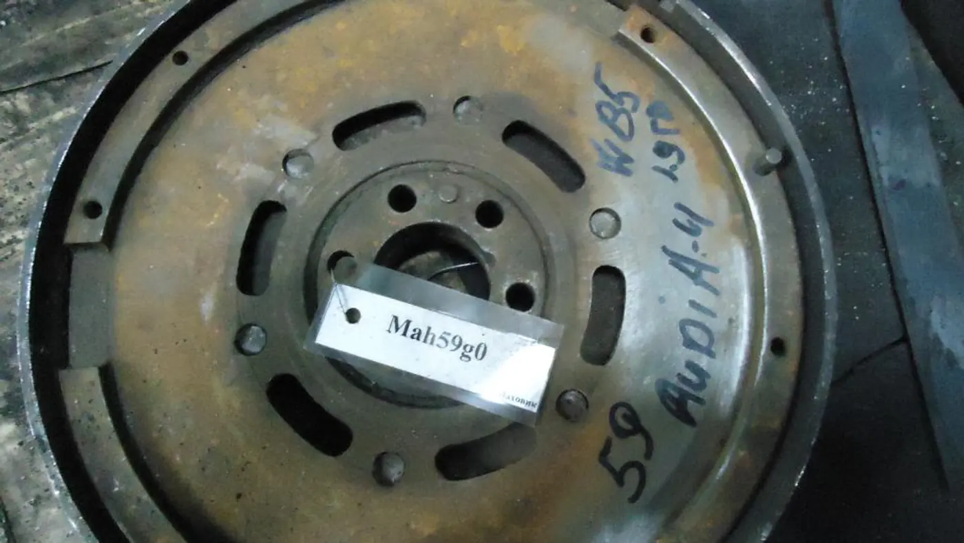 Маховик к Audi A4 1997