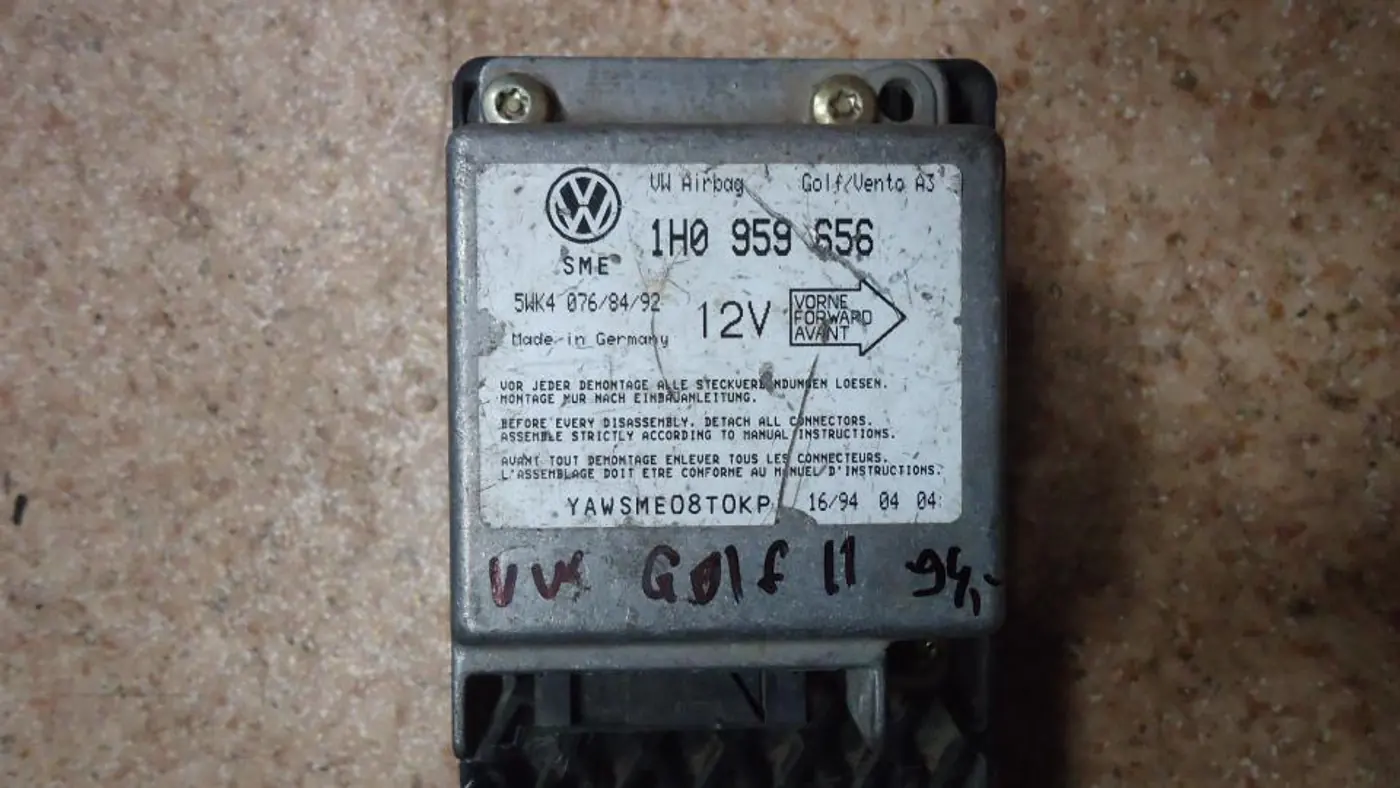 Блок AirBag к Volkswagen Golf 1994