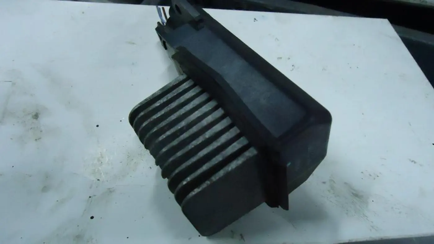 Сопротивление печки к Lincoln Navigator 2004