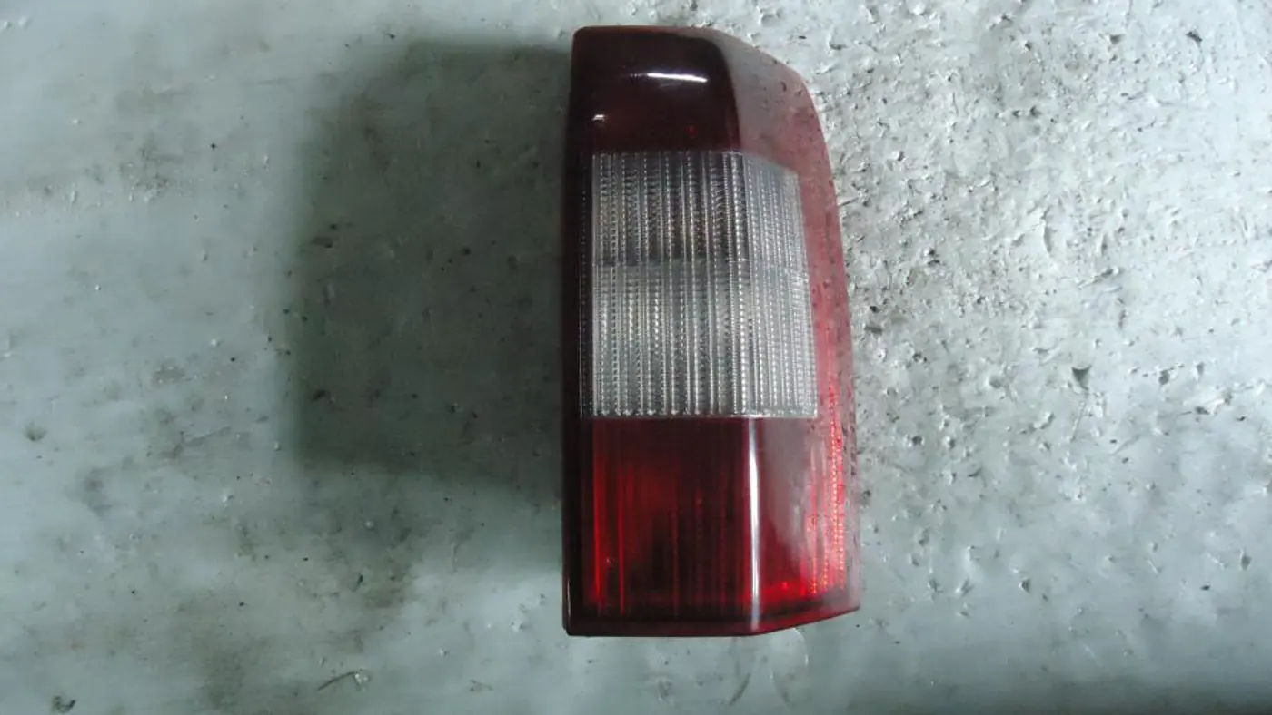 Фонарь задний правый к Opel Omega 2002