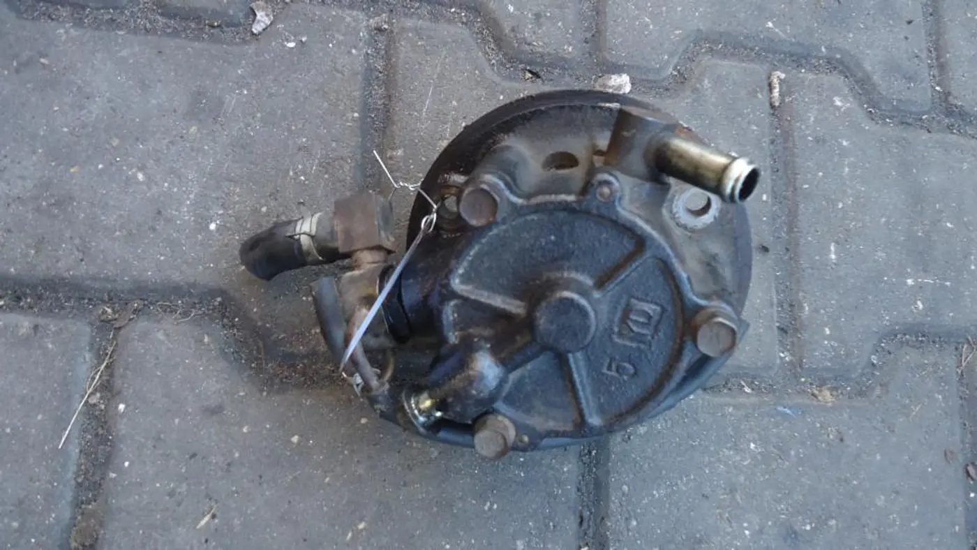 Насос вакуумный к Nissan Primera 1998