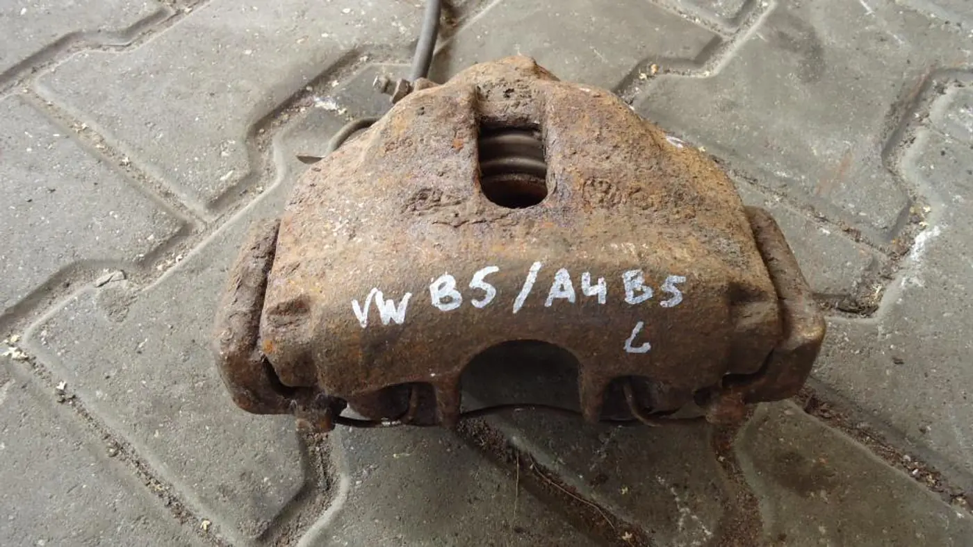 Суппорт передний левый к Audi A4 1998