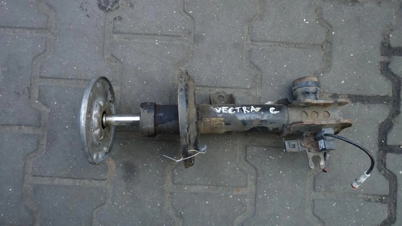 Амортизатор передний правый к Opel Signum 2004