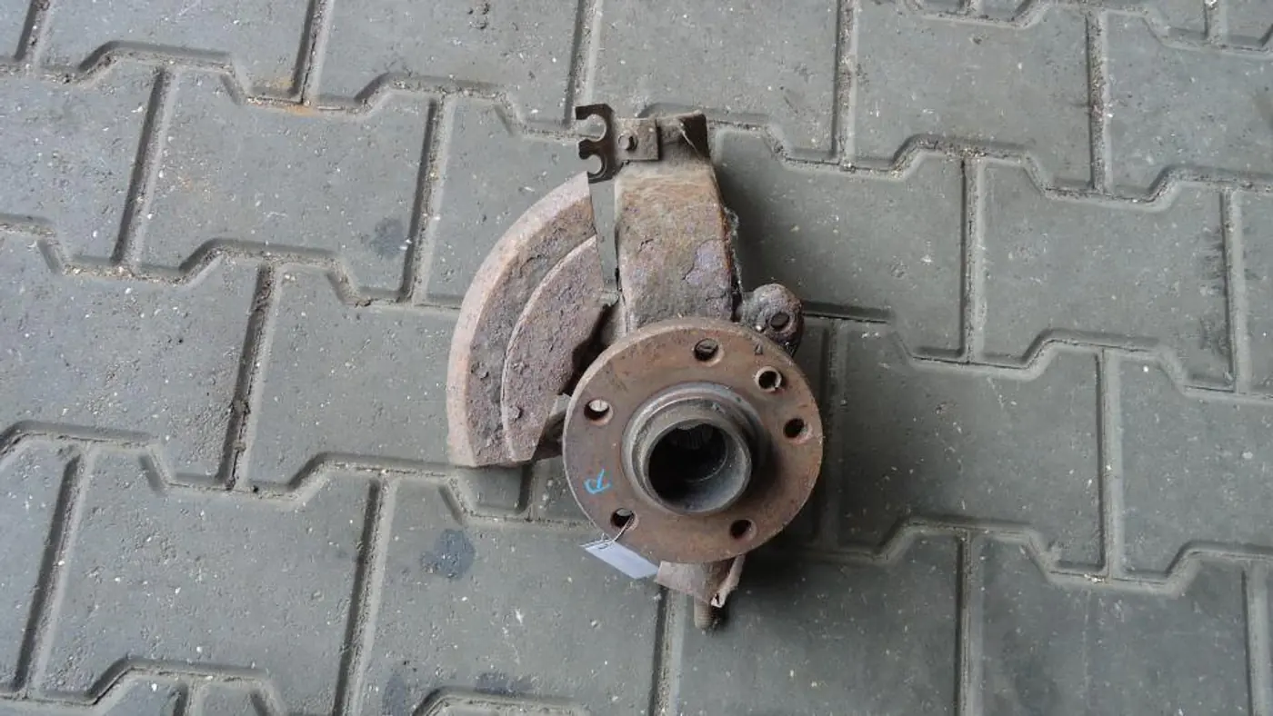 Ступица передняя правая к SEAT Alhambra 1999