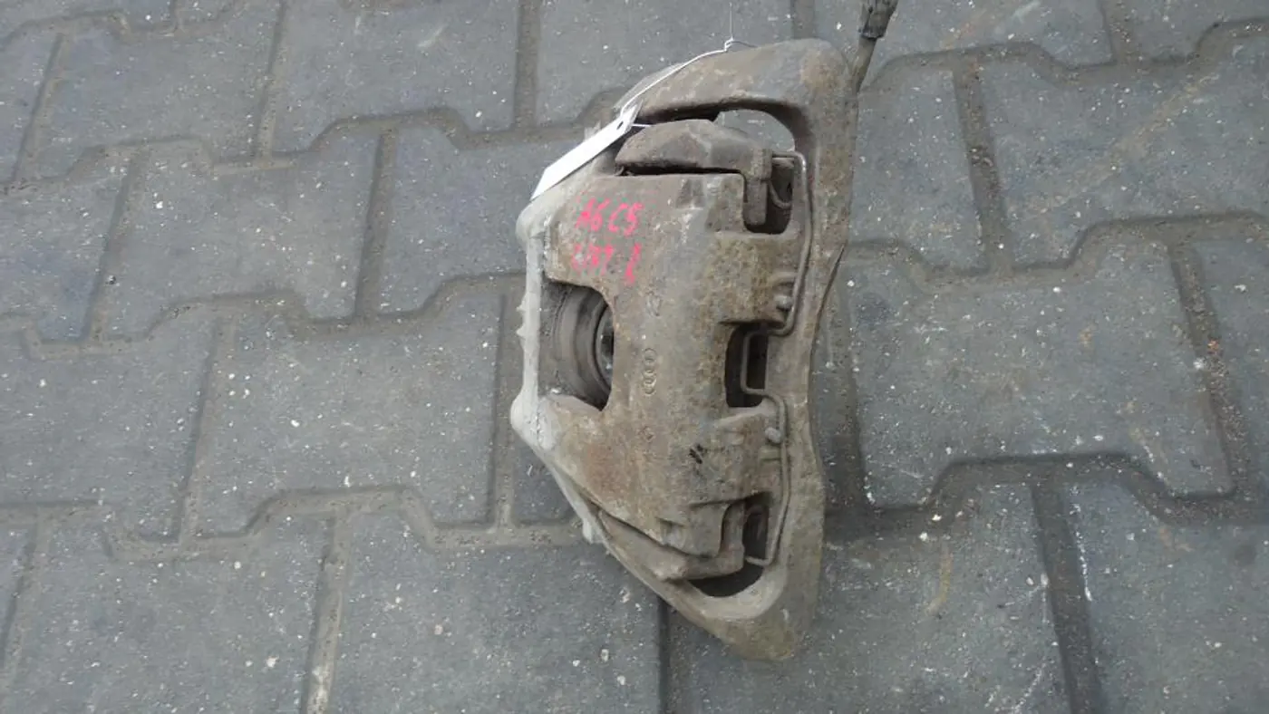 Суппорт передний правый к Audi A6 2003