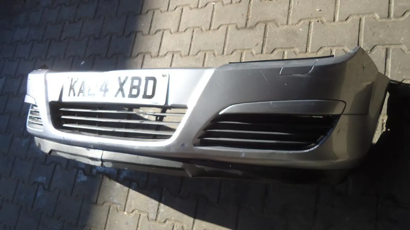Бампер передний к Opel Astra 2004