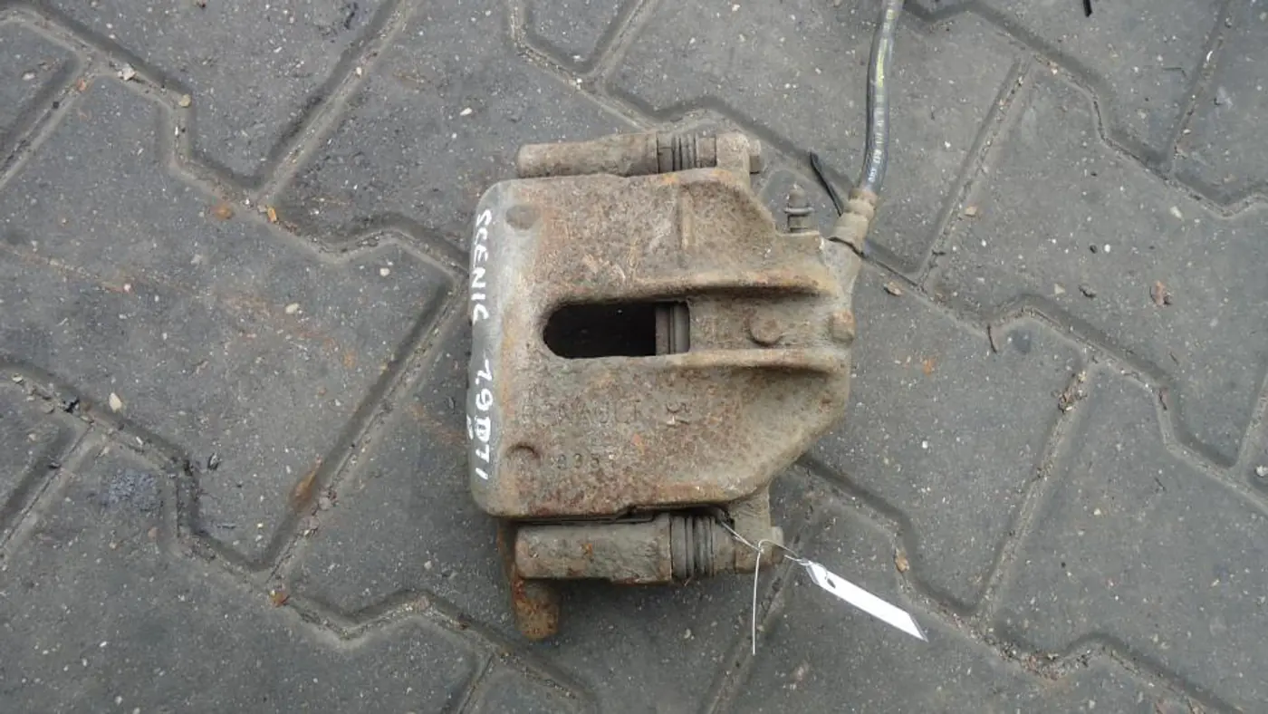 Суппорт передний правый к Renault Scenic 1998