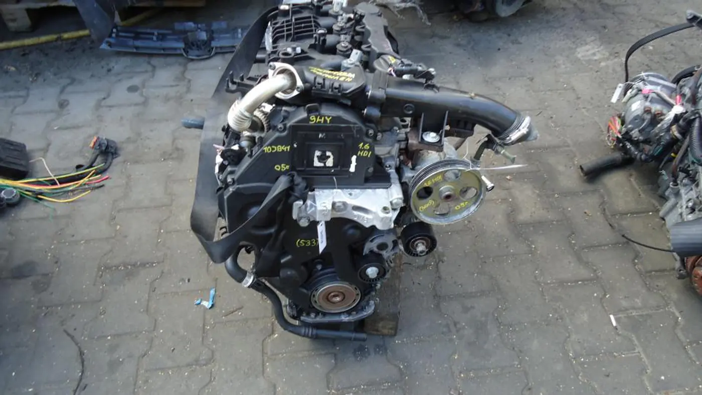 Двигатель к Peugeot 307 2005