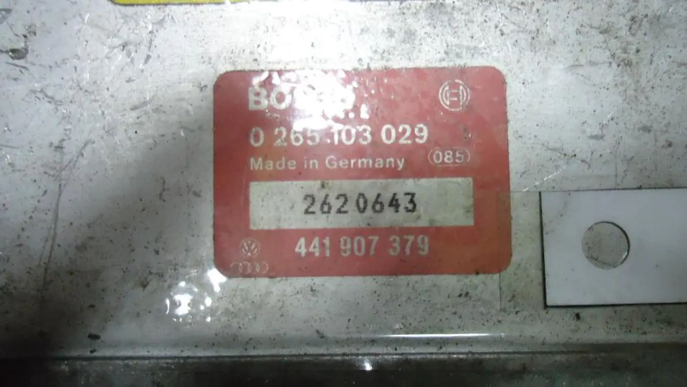Блок управления ABS к Audi A6 1994