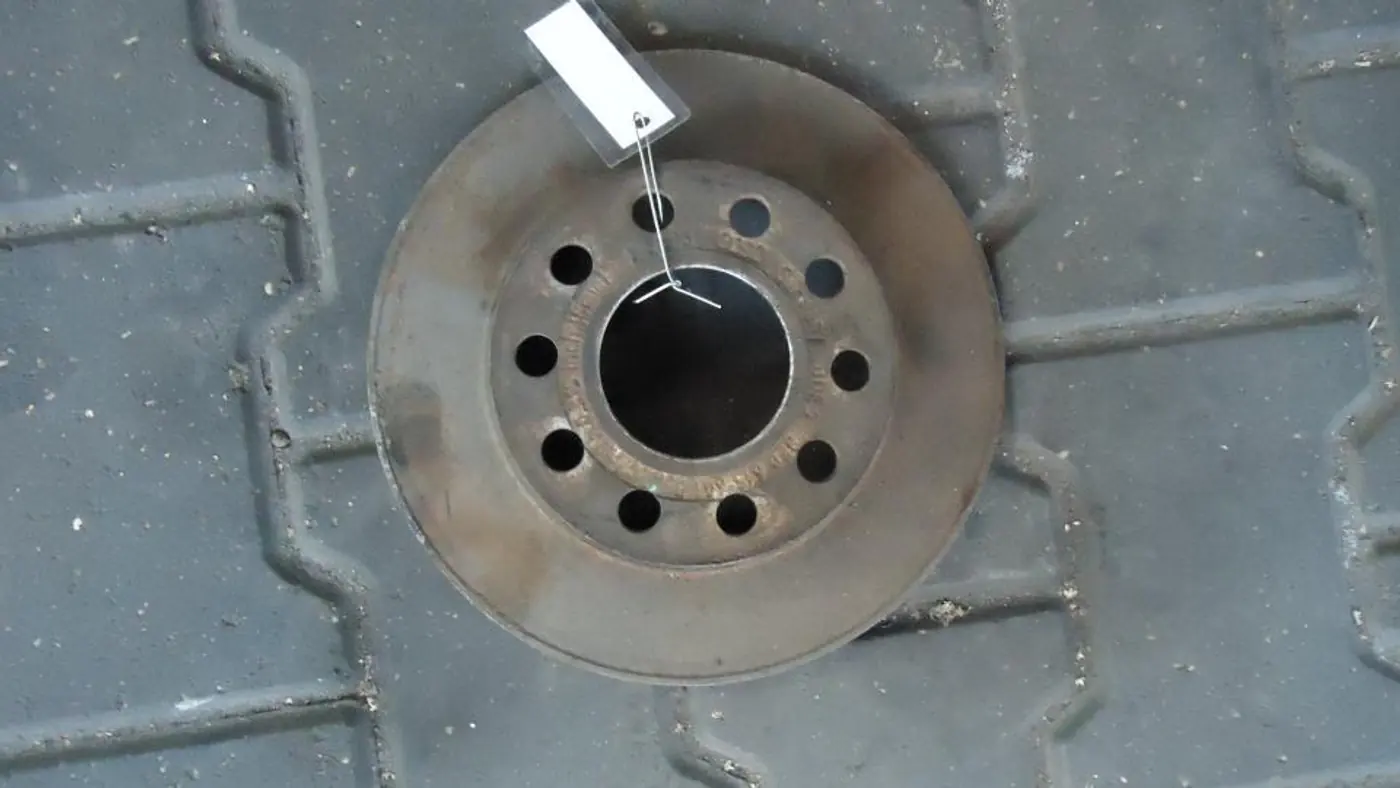 Диск тормозной задний к Audi A4 2002