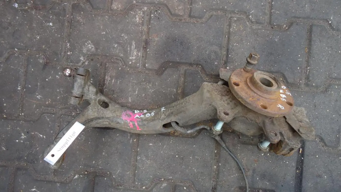 Ступица передняя правая к Audi A4 1997