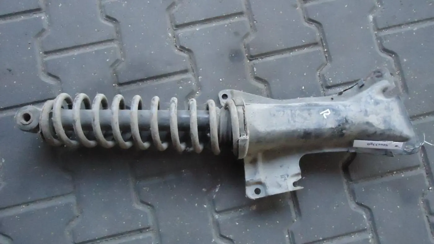 Стойка задняя к Audi 80 1994