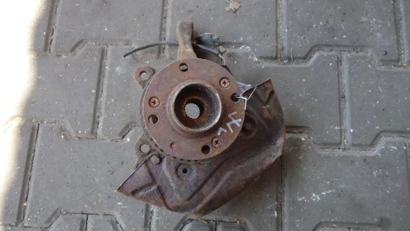 Ступица передняя левая к SEAT Toledo 1994