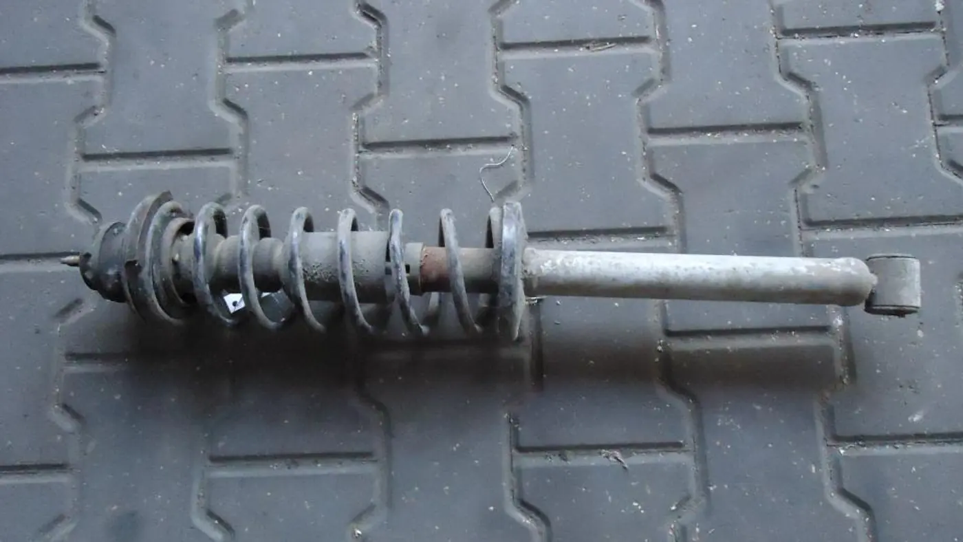 Стойка задняя к Volkswagen Jetta 1990