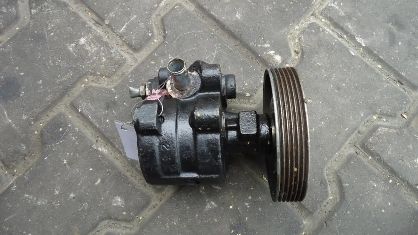 Насос гидроусилителя руля к Renault 19 1995
