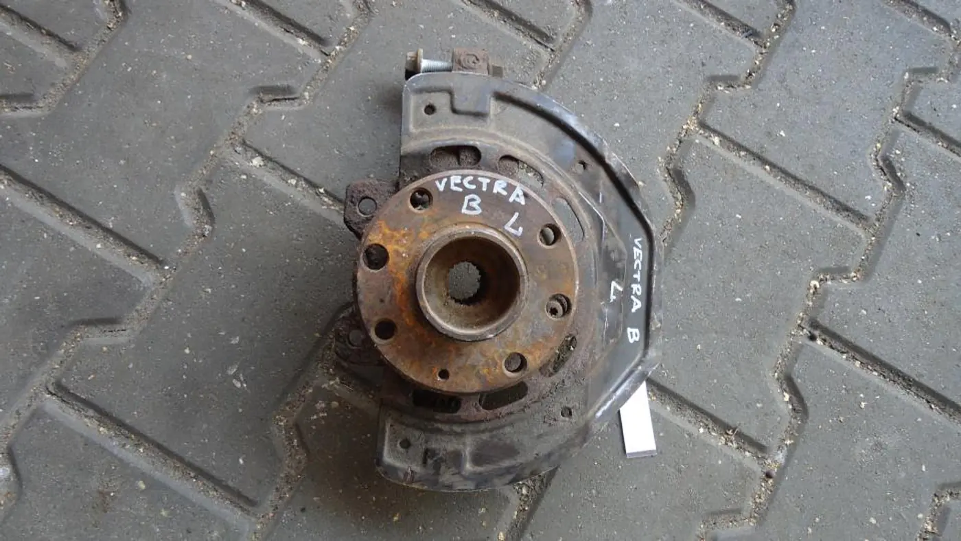 Ступица передняя левая к Opel Vectra 1996