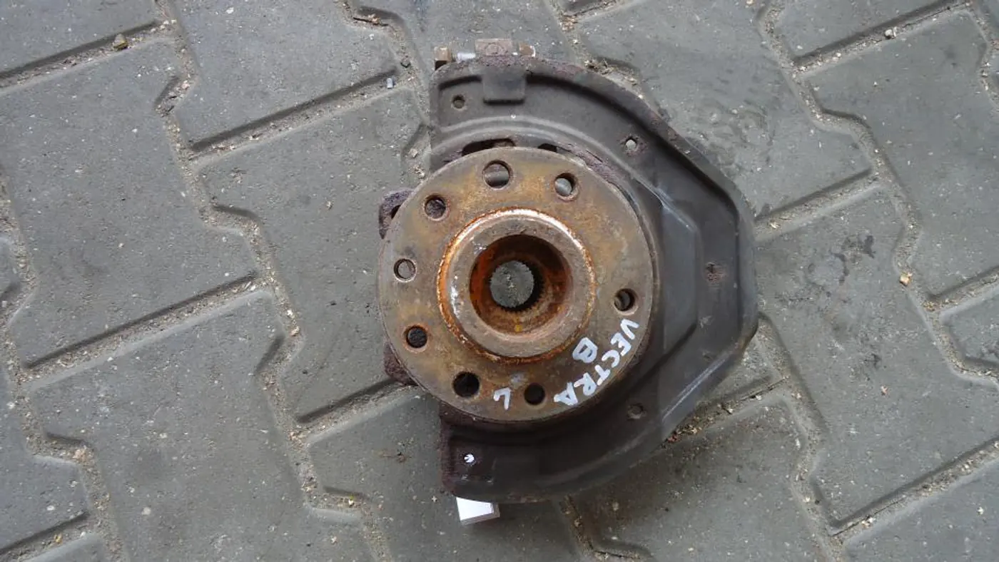Ступица передняя левая к Opel Vectra 1997