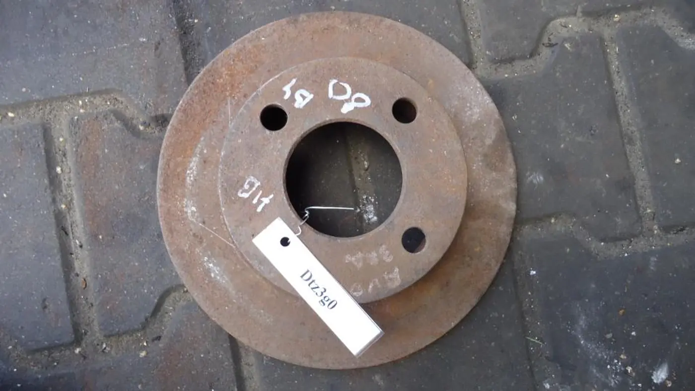 Диск тормозной задний к Audi 80 1992