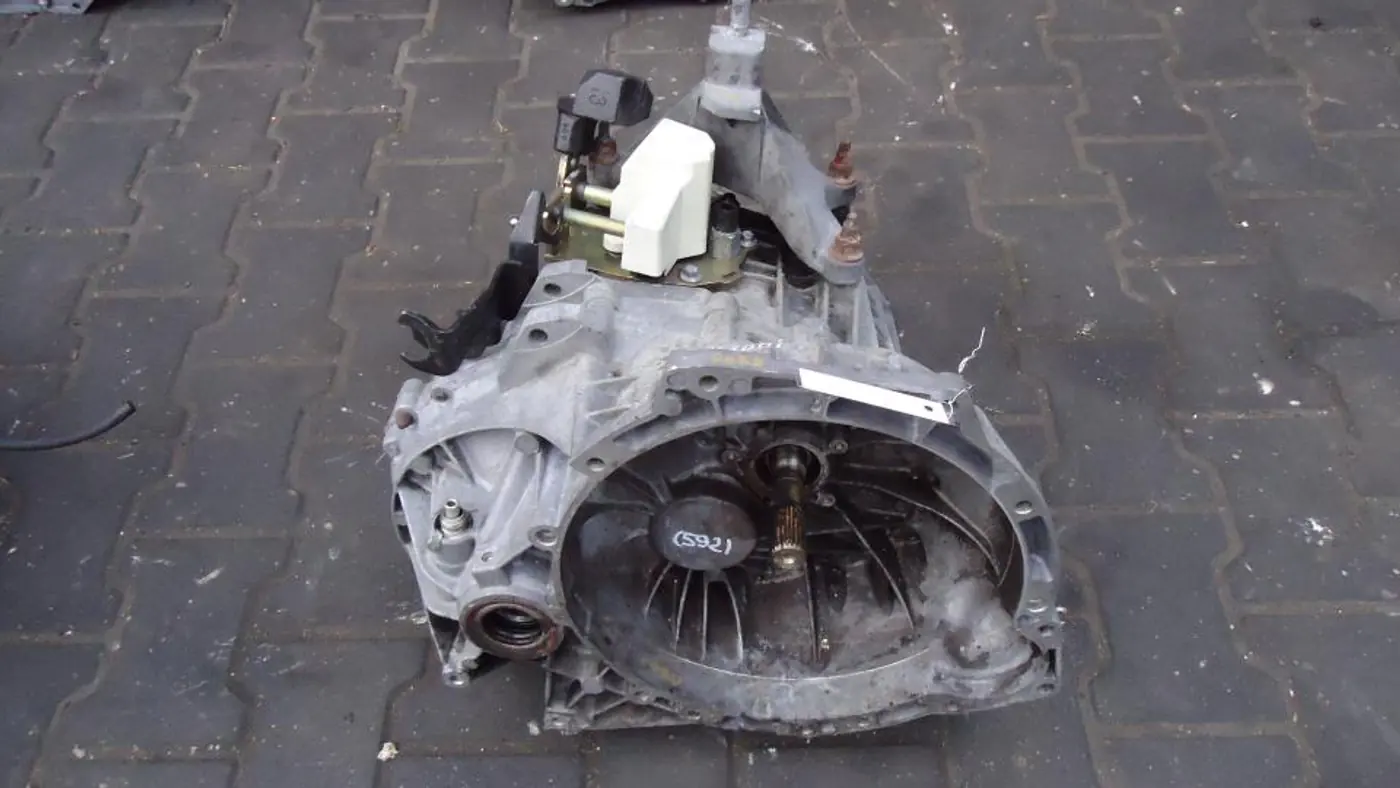 КПП механическая (МКПП) к Ford Focus 2000