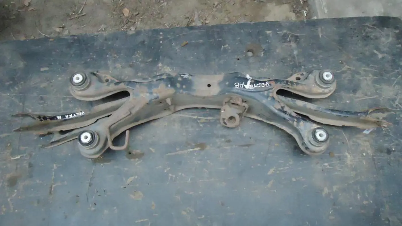 Балка подвески задняя к Opel Vectra 1998