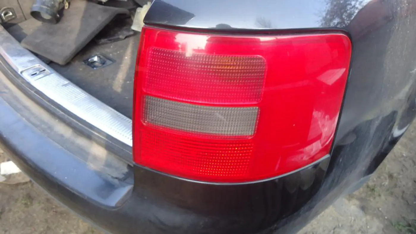 Фонарь задний правый к Audi A6 1999