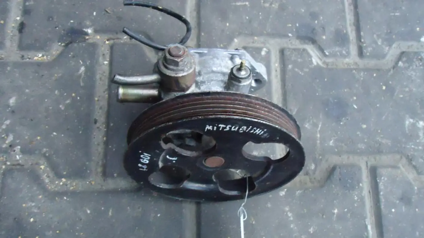 Насос гидроусилителя руля к Mitsubishi Carisma 1999