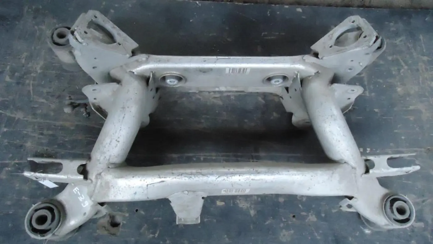 Балка подвески задняя к BMW 5 1998