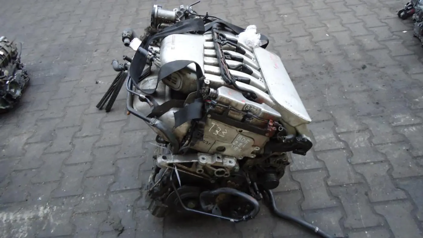 Двигатель к Volkswagen Golf 2003