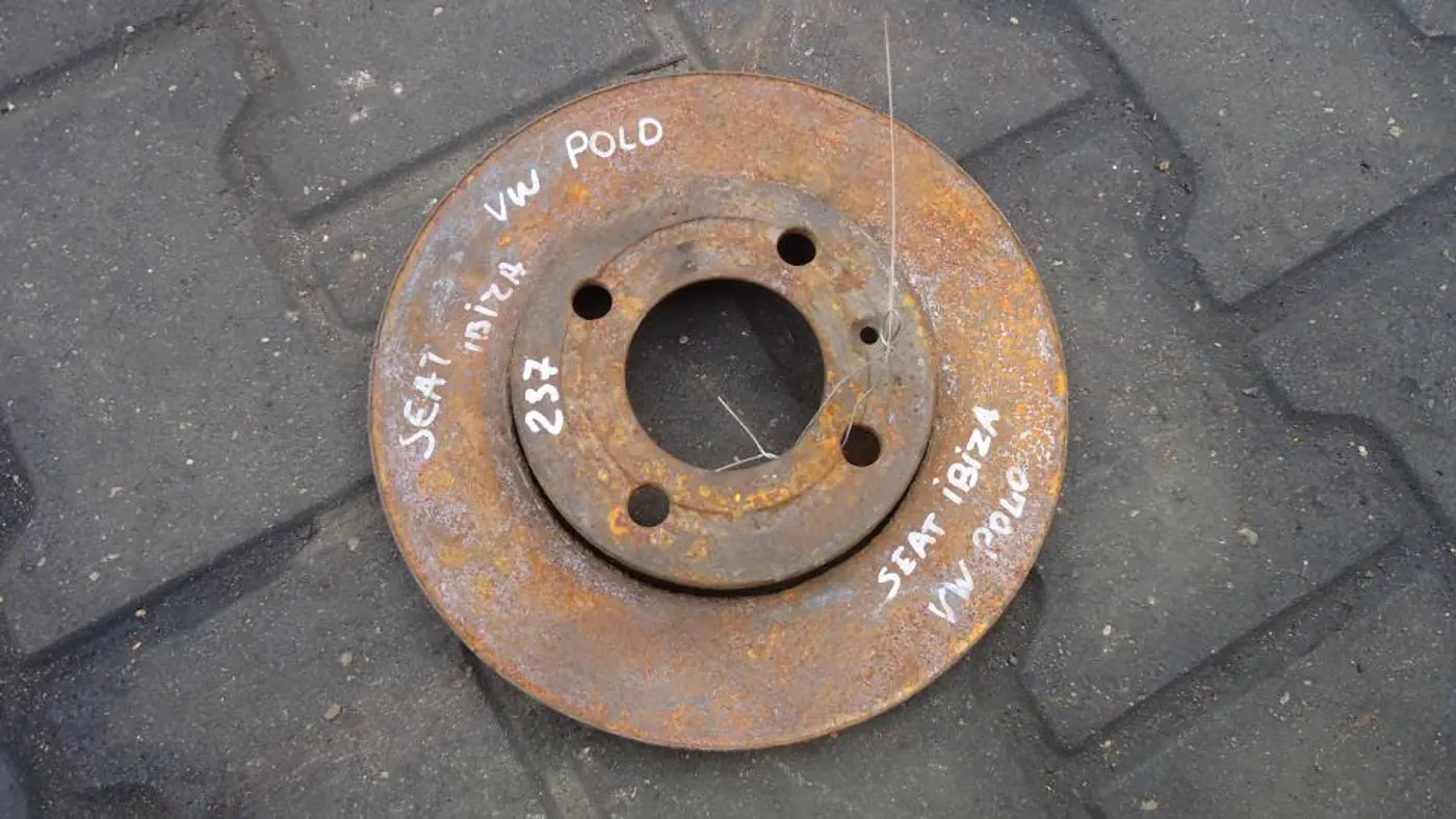 Диск тормозной передний к Volkswagen Polo 2000