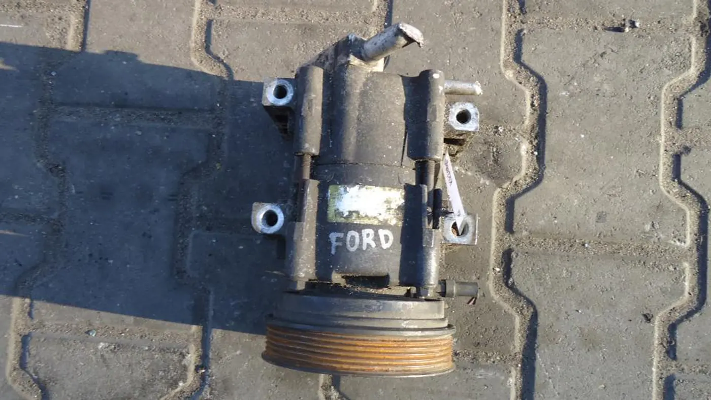 Компрессор кондиционера к Ford Fiesta 2000