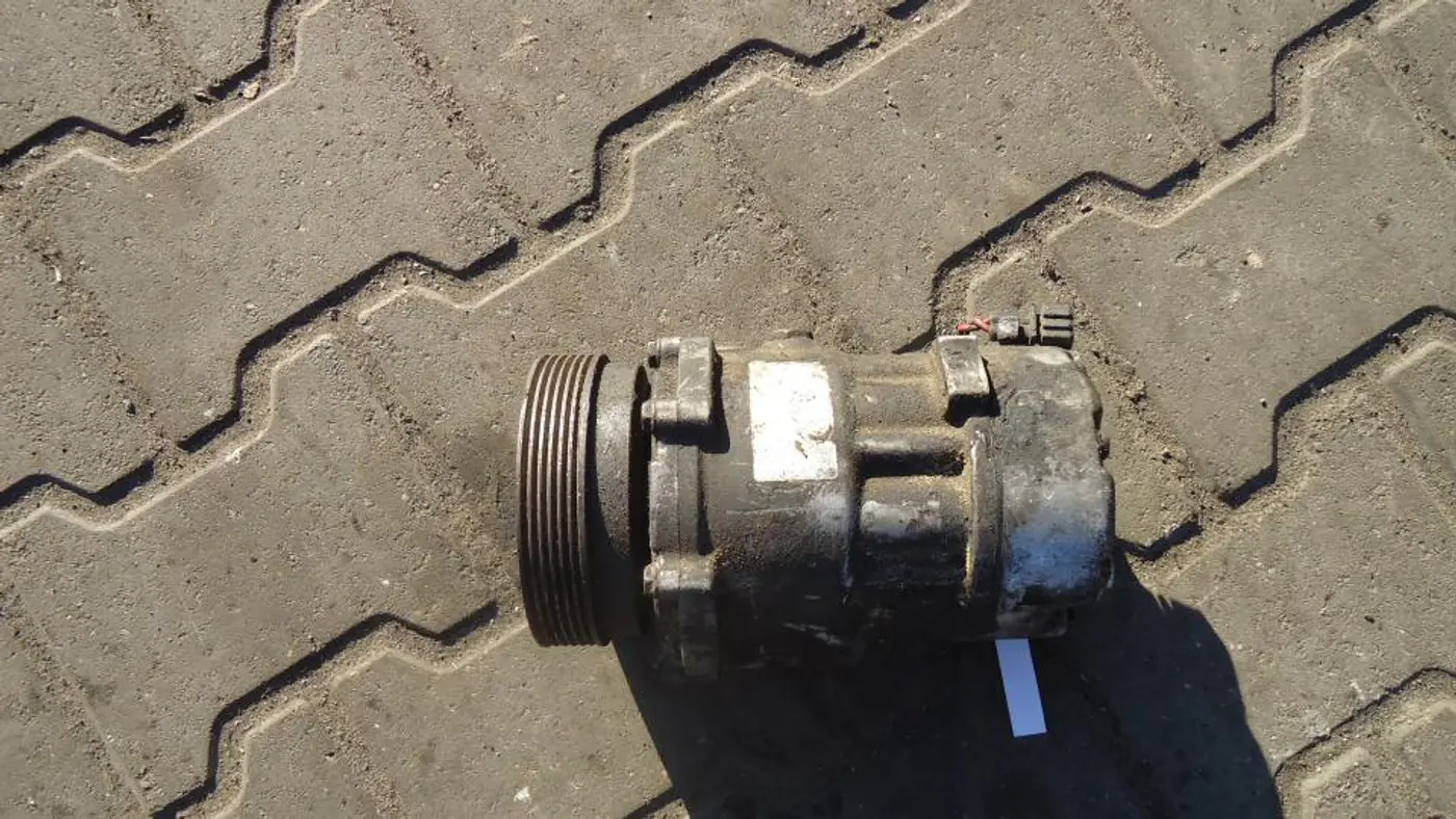 Компрессор кондиционера к SEAT Toledo 1996
