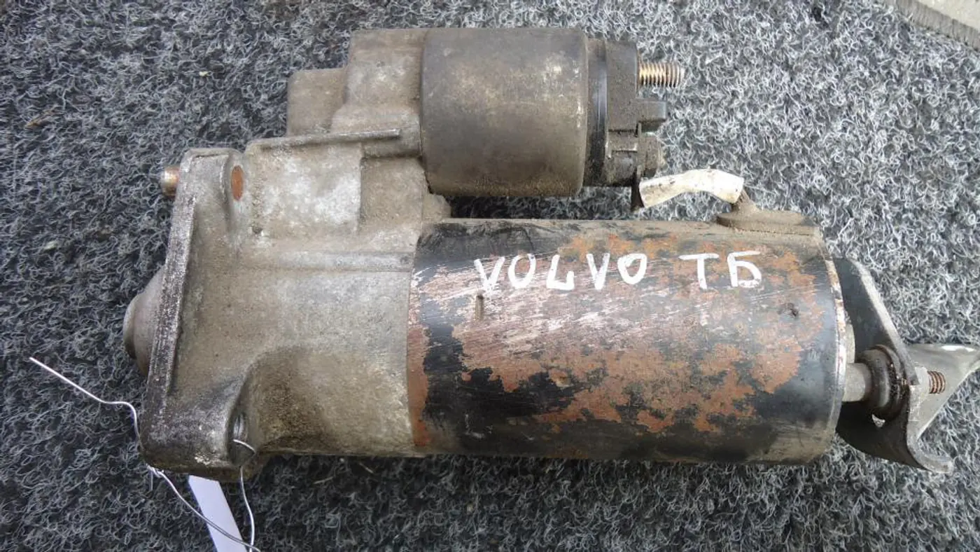 Стартер к Volvo S80 2001