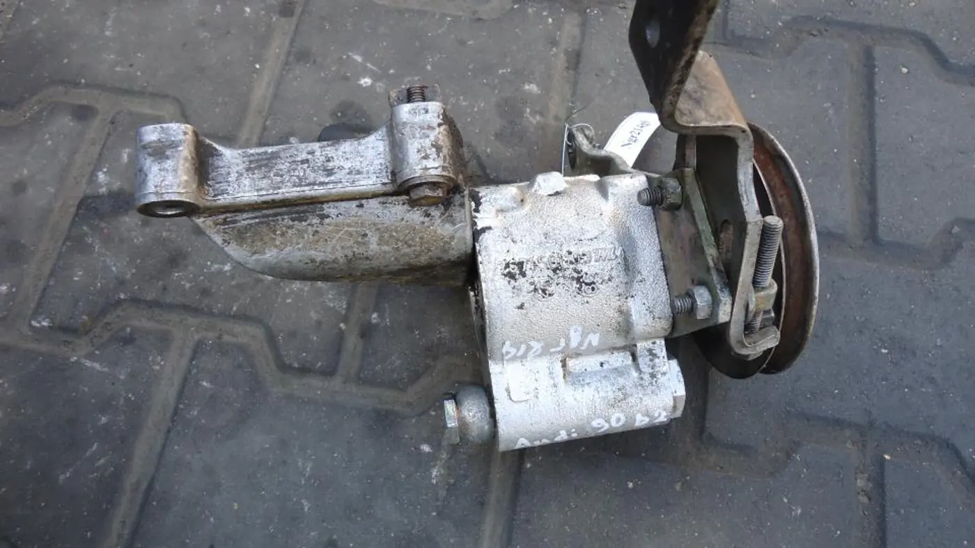 Насос гидроусилителя руля к Audi 90 1987