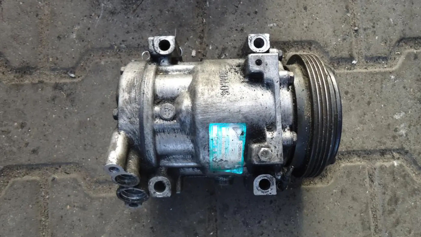 Компрессор кондиционера к Renault Clio 2000